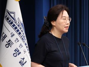 찴, Ἦ ֽȤ 