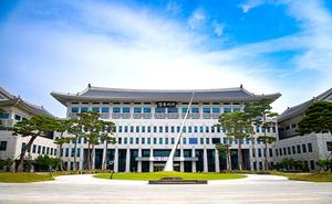 ϵ, 2026⵵ Ҹ 1,518 