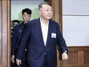 Ư��, ���� �� ������� �������� ù ����