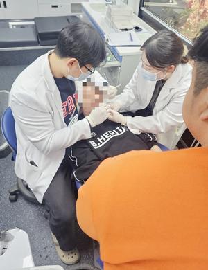 ������ ���Ǽ�, ���� �߽� ��ã�ư��� ġ����Ŵ�� ����' �