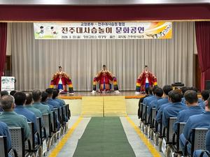 ������ ���� �ʸ� ��� ���� �����ִ������̡��� �Ÿ�