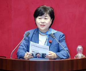 ��ȸ ���������忡 ��������������������� ��ĥ�� �� ���������� �Һ���